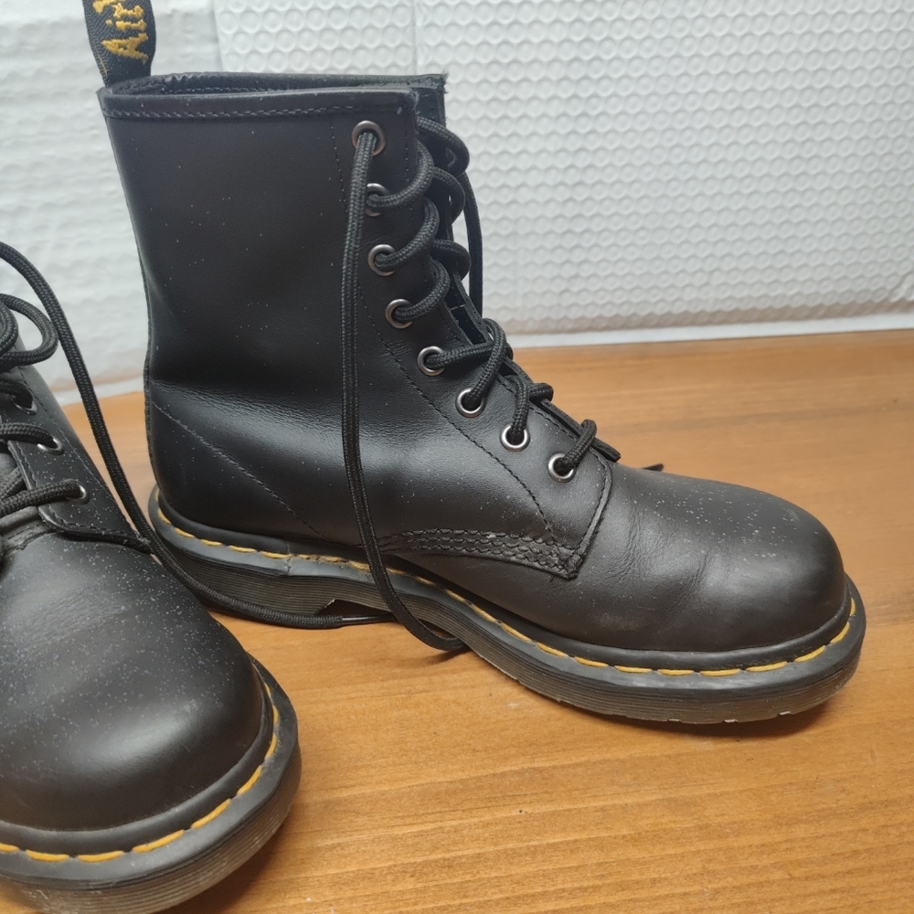 Dr. Martens 1460 Smooth Leather Lace Up Boots Womens Size 7 - Picture 12 of 14